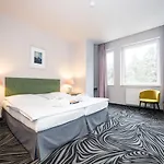 Carlsbad Inn Hotel & Apartments
