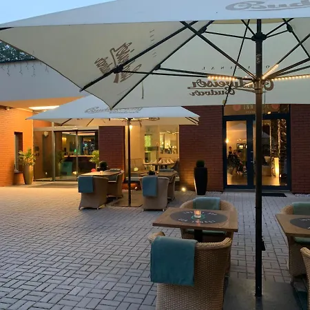 Carlsbad Inn Hotel & Apartments 4*