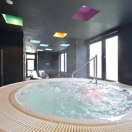 Hotel Carlsbad Inn Hotel & Apartments 4*