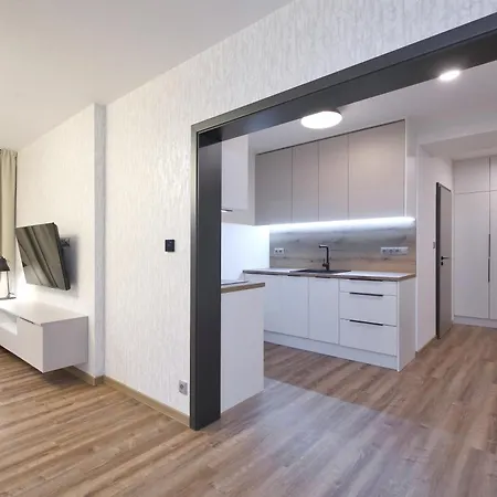 Carlsbad Inn Hotel & Apartments 4*